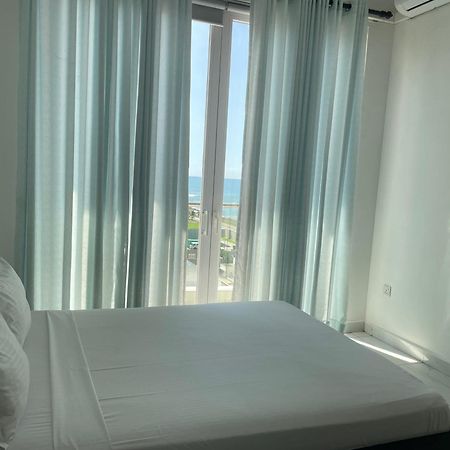 Spectacular Sea View 3 Bedrooms Apartment Kolombo Bagian luar foto