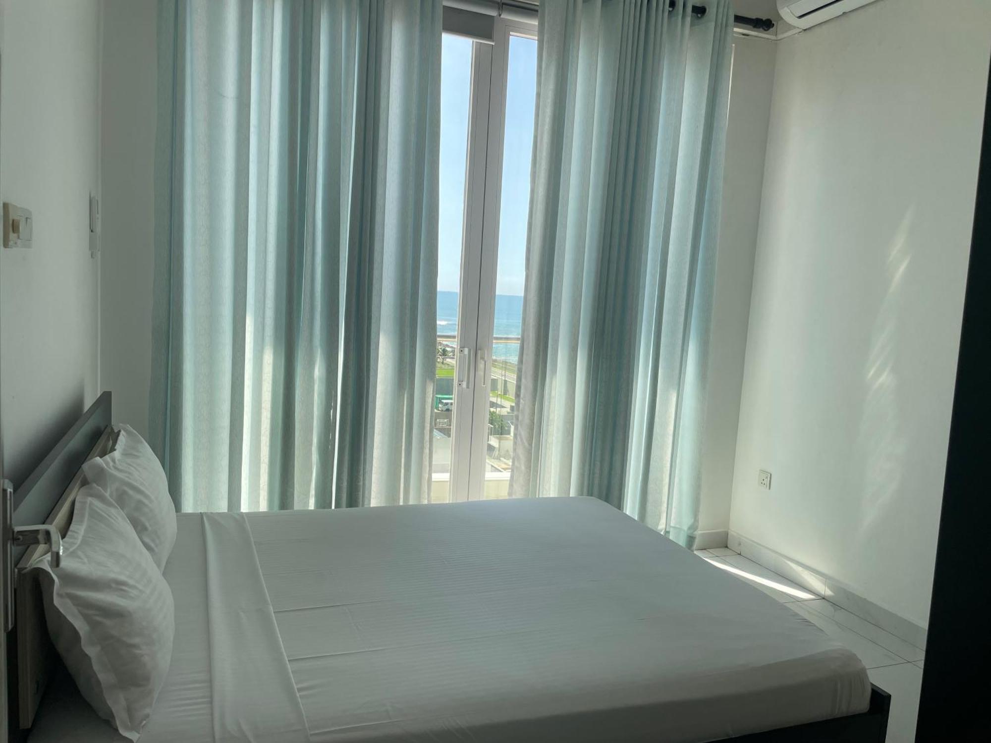 Spectacular Sea View 3 Bedrooms Apartment Kolombo Bagian luar foto